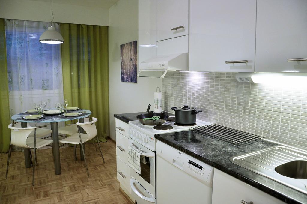 Apartments Karviaismaeki Helsinki Room photo